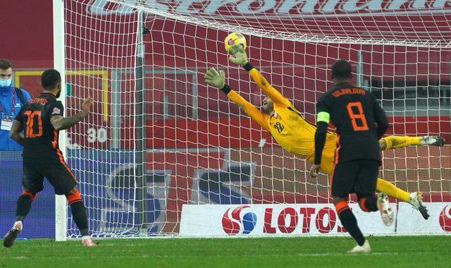 九游体育-莱万多夫斯基遭遇十五连败，日本队教练面临压力！的简单介绍