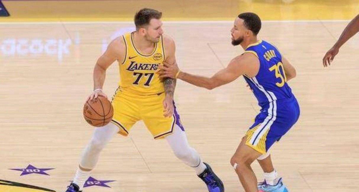 九游体育- 库里关键节点精彩发挥,fpx带队取胜了吗 