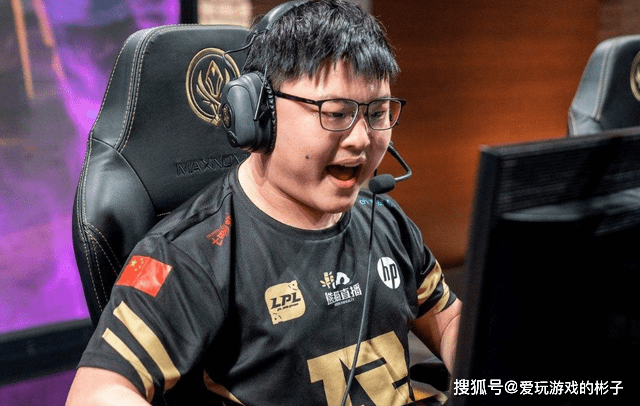 九游体育-关于Uzi回归赛场，绝杀首场状态亮眼，利物浦观众沸腾！的信息